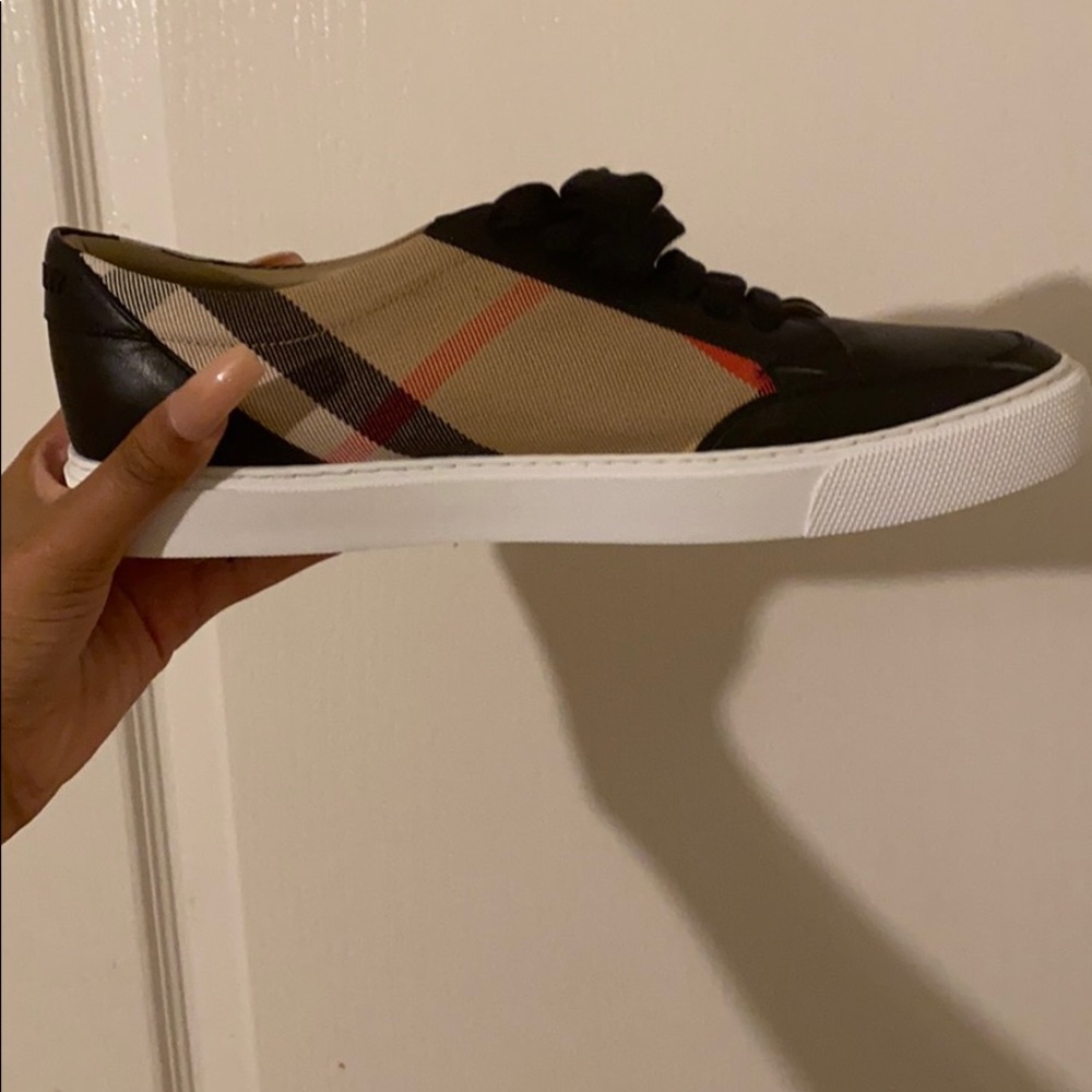COPY - COPY - Burberry Women’s Sneaker
